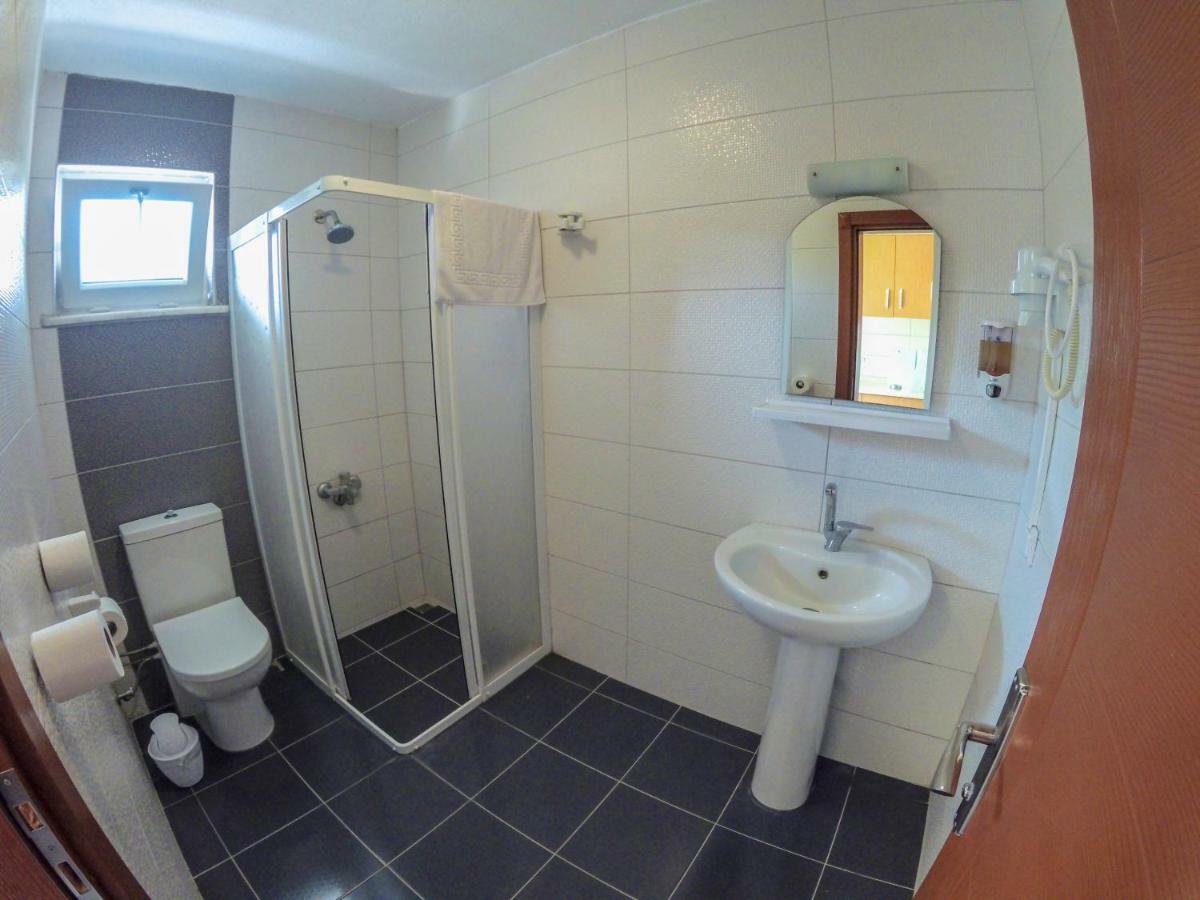 Ergul Motel Kucukkuyu Esterno foto