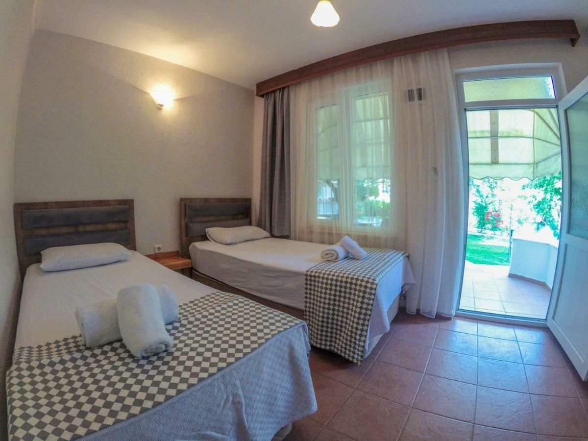 Ergul Motel Kucukkuyu Esterno foto